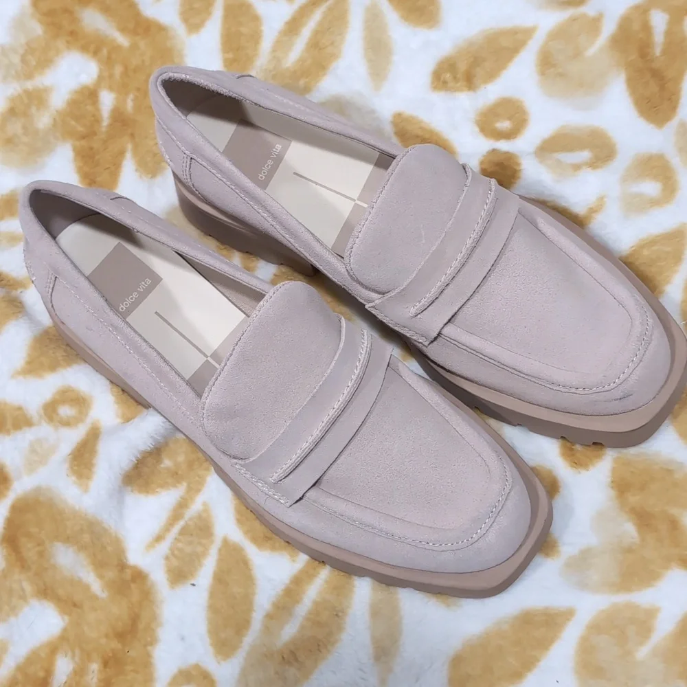 Dolce Vita Women's Tan Loafers Is